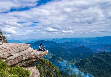 Tour: PHA LUONG: HEAVENLY DESTINATION FOR NATURE LOVERS